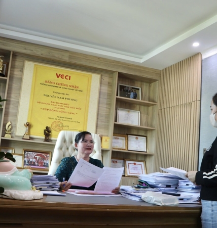 Bà Nguyễn Nam Phương - CTHĐTV Công ty TNHH Lan Anh 