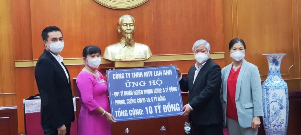 Hàng năm, Công ty Lan Anh đã chi hàng chục tỷ đồng để hỗ trợ Quỹ Vì người nghèo, công tác an sinh xã hội và công tác phòng chống dịch vừa qua